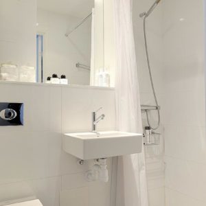 bath (211/360)